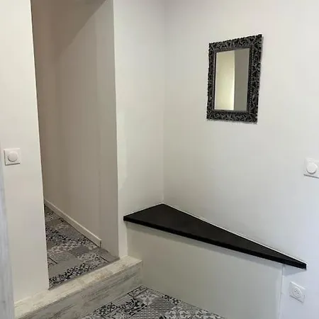 T3 Avec Spa, Hyper Centre, Port Apartment *