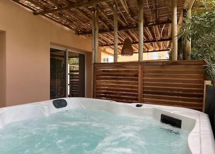 T3 Avec Spa, Hyper Centre, Port * 维琪奥港