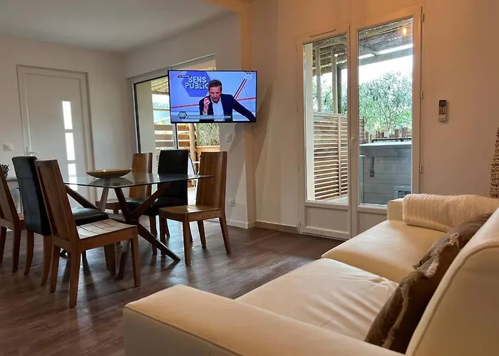 T3 Avec Spa, Hyper Centre, Port *